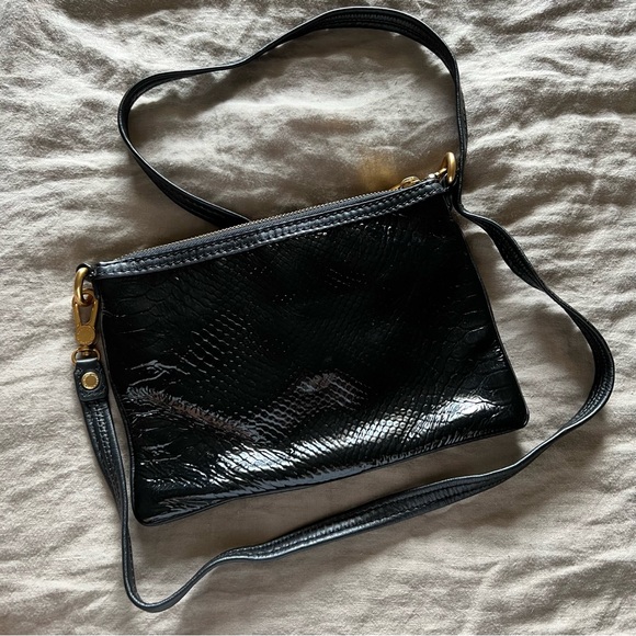 Marc by Marc Jacobs • Black Croc Embossed Patent Leather Crossbody Bag - Picture 6 of 8